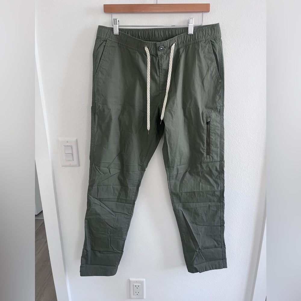 Vuori Olive Green Straight Leg Pants